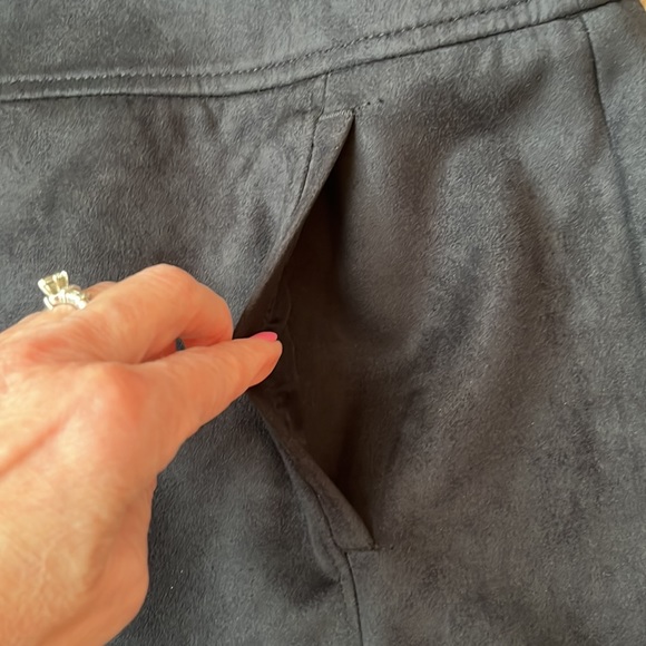 LOFT Navy Faux Suede Skirt - Picture 3 of 8